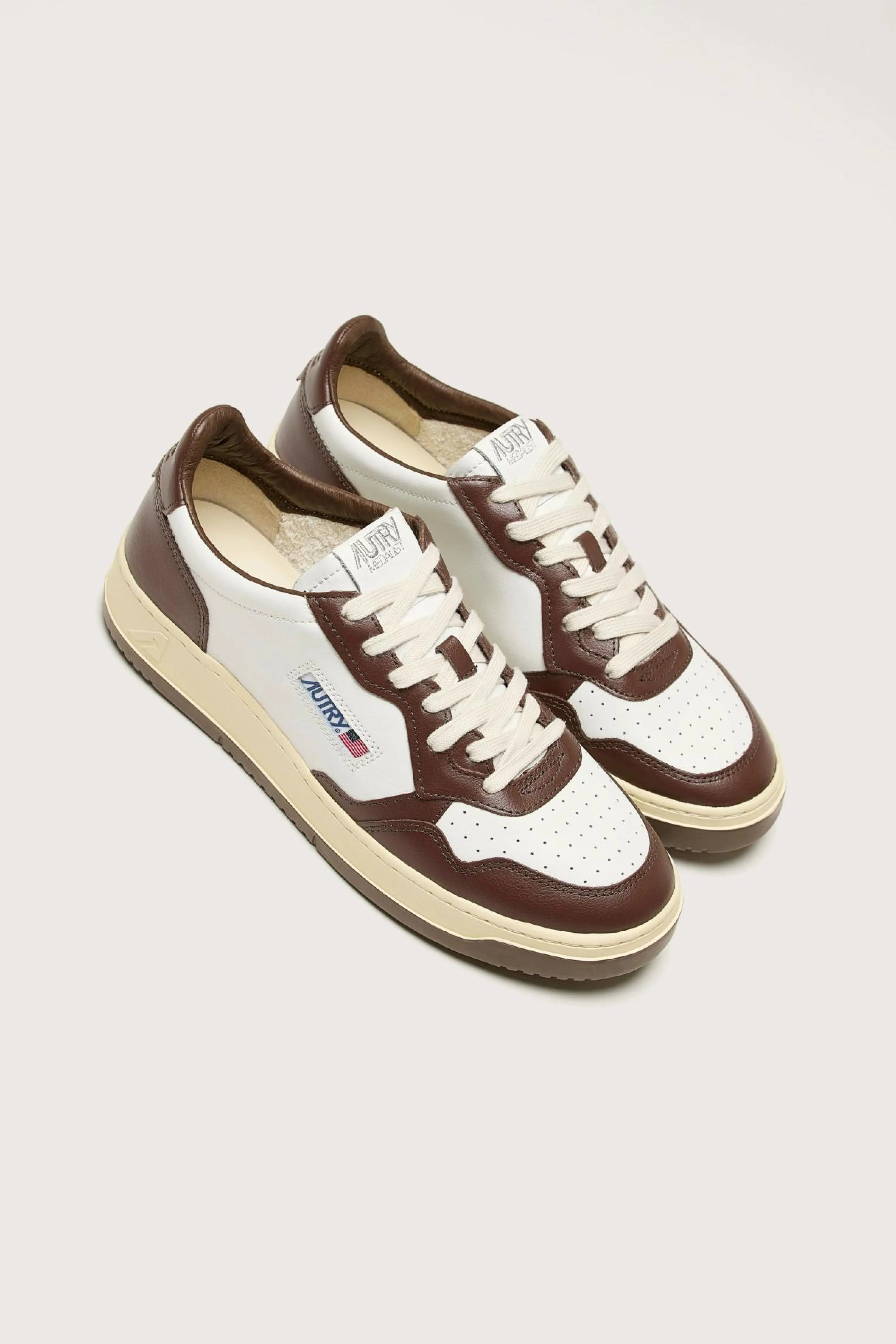 Medalist Bicolor Low Voor Mannen-Autry Shop
