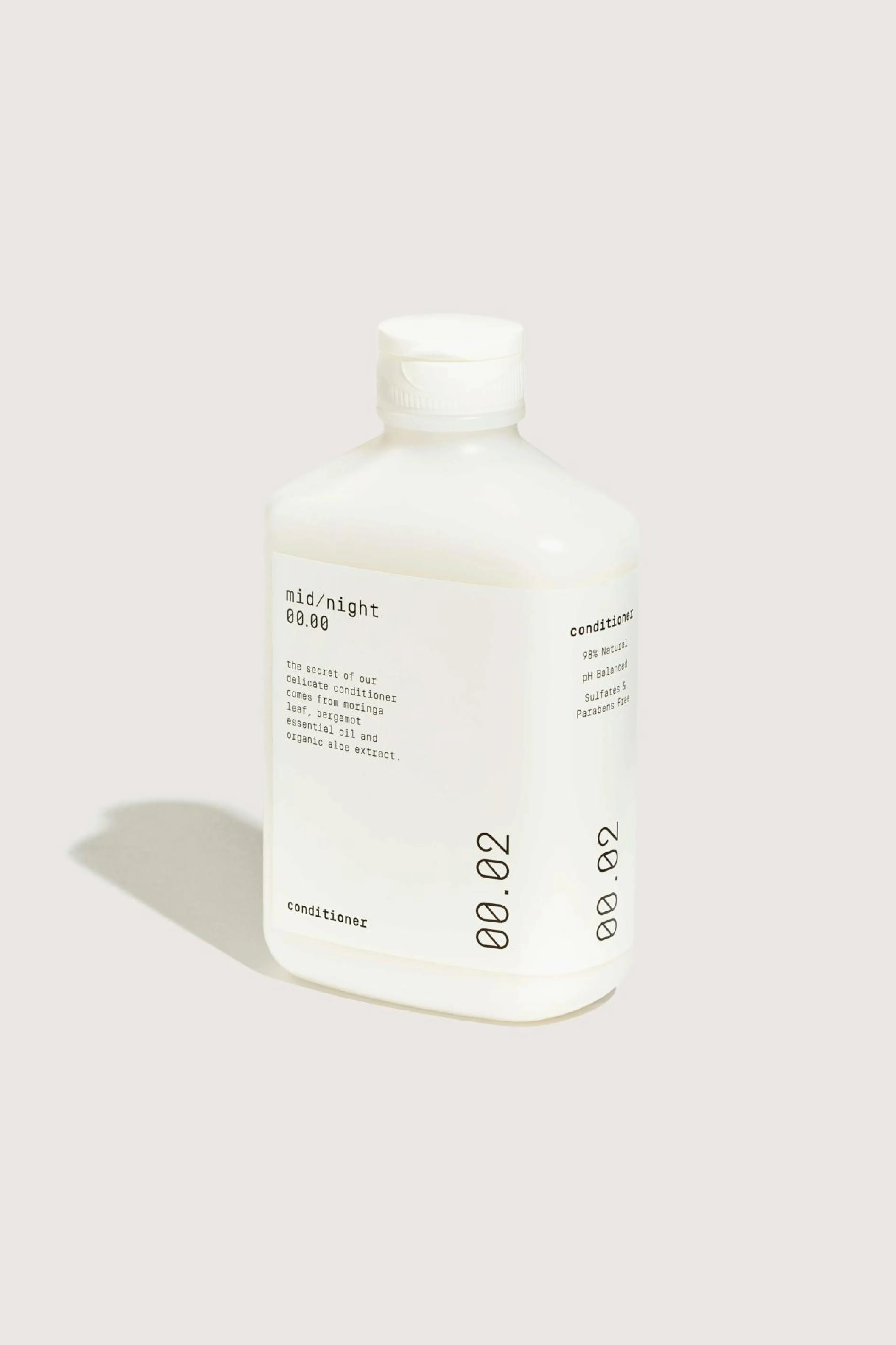 MID/NIGHT 00.00 Conditioner 00.02-Mid.night cosmetics Outlet